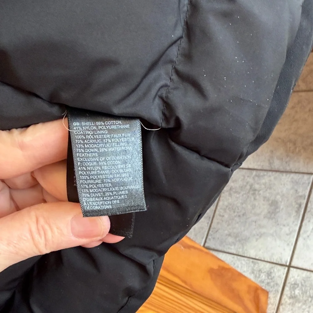 The North Face Women's Black Ski Jacket - Picture 3 of 9